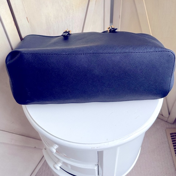 Michael Kors Blue Leather Jet Set Travel Tote - Picture 10 of 12